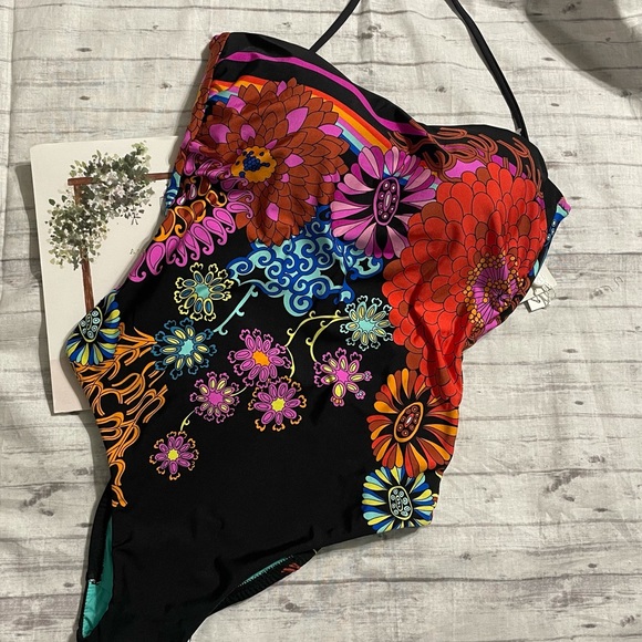 🆕🌸NWT Trina Turk ELECTRIC REEF BANDEAU ONE PIECE - Picture 9 of 15